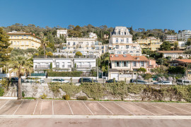 
                                                                                        Vente
                                                                                         Nice - Mont Boron - Magnifique 3 pièces de 75 m² avec terrasse et vue panoramique.