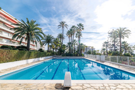 
                                                                                        Vente
                                                                                         Nice - Mont Boron - Magnifique 3 pièces de 75 m² avec terrasse et vue panoramique.