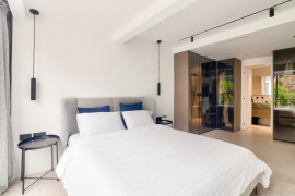 Vente
NICE - Mont Boron - Magnifique Penthouse de 120 m² entièrement rénové avec une terrasse de 80 m² et vue panoramique