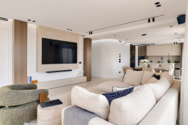 
                                                                                        Vente
                                                                                         NICE - Mont Boron - Magnifique Penthouse de 120 m² entièrement rénové avec une terrasse de 80 m² et vue panoramique