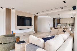 
                                                                                        Vente
                                                                                         NICE - Mont Boron - Magnifique Penthouse de 120 m² entièrement rénové avec une terrasse de 80 m² et vue panoramique