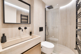 
                                                                                        Vente
                                                                                         NICE - Mont Boron - Magnifique Penthouse de 120 m² entièrement rénové avec une terrasse de 80 m² et vue panoramique