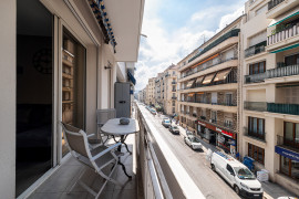 Vente
NICE - Musiciens - Bel appartement 3 pièces rénové en plein cœur des Musiciens