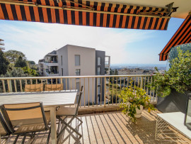 Vente
Nice Ouest Grand 3 pièces Vue Mer au calme