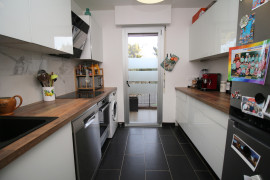 
                                                                                        Vente
                                                                                         Nice Ouest Lanterne 4 pièces rénové au calme avec piscine et terrasse