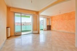 Vente
Nice - Parc Impérial - Grand 3-4 pièces traversant de 83,60 m2 avec stationnement.