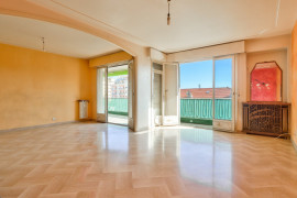 Vente
Nice - Parc Impérial - Grand 3-4 pièces traversant de 83,60 m2 avec stationnement.