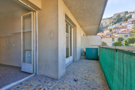 Vente
Nice - Parc Impérial - Grand 3-4 pièces traversant de 83,60 m2 avec stationnement.