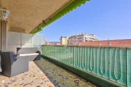 Vente
Nice - Parc Impérial - Grand 3-4 pièces traversant de 83,60 m2 avec stationnement.