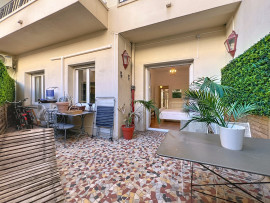 
                                                                                        Vente
                                                                                         Nice Promenade des Anglais - Beau 3 pièces 72 m² avec jardin en front de mer