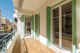 Vente
Nice - Promenade des Anglais - Magnifique 3 pièces de 59 m² avec terrasse et vue mer