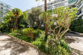 Vente
Nice - Promenade des Anglais - Magnifique 3 pièces de 59 m² avec terrasse et vue mer