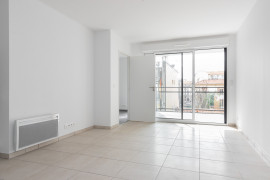 
                                                                                        Location
                                                                                         NICE / RIQUIER - Appartement 2 pièces à louer avec terrasse et stationnement