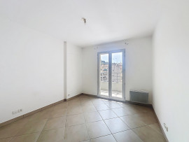 Vente
Nice Riquier – Spacieux 2 pièces de 39 m2 disposant d’une belle terrasse exposée Sud