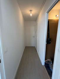 
                                                                                        Location
                                                                                         NICE SAINT ROCH - Studio climatisé avec balcon