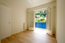 Vente
Nice St Sylvestre - Un appartement rénové avec garage, au calme, bien situé dans un secteur vivant et familial