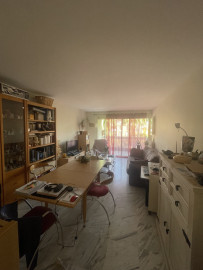 Location
NICE / VALROSE - Appartement 4 pièces avec cave et garage à louer
