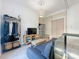
                                                                                        Vente
                                                                                         Nice Valrose - Charmant 2 pièces en duplex dans un Palais Belle Epoque entouré de jardins