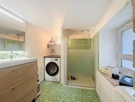 
                                                                                        Vente
                                                                                         Nice Valrose - Charmant 2 pièces en duplex dans un Palais Belle Epoque entouré de jardins