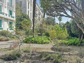 
                                                                                        Vente
                                                                                         Nice Valrose - Charmant 2 pièces en duplex dans un Palais Belle Epoque entouré de jardins