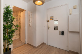 Location
NICE VAUBAN - Grand studio climatisé et meublé