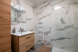 Location
NICE VAUBAN - Grand studio climatisé et meublé