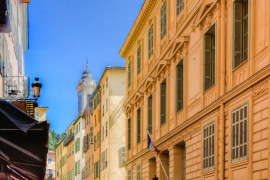 
                                                                                        Vente
                                                                                         Nice - Vieux Nice - Charmant studio de 23 m² entièrement rénové a deux pas de la Place Rosetti