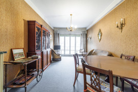 
                                                                                        Vente
                                                                                         Nice - Wilson-  Joli 3 pièces traversant avec de nombreux extérieurs à rénover