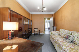 
                                                                                        Vente
                                                                                         Nice - Wilson-  Joli 3 pièces traversant avec de nombreux extérieurs à rénover