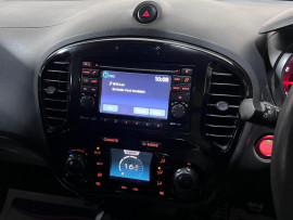 Voiture
Nissan Juke 1.6 DIG-T Nismo SUV 5dr Petrol Manual Euro 5 (200 ps)