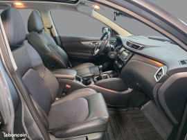 
                                                                                        Voiture
                                                                                         Nissan qashqai - 1.5 dci 110 cv tekna+