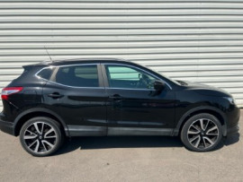 
                                                                                        Voiture
                                                                                         Nissan Qashqai 2016