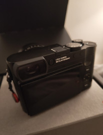 
                                                                                        Photo
                                                                                         Objectif Summilux 28 mm f/1,7 ASPH – Noir