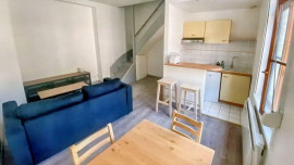 
                                                                                        Location
                                                                                         Occasion rare : charmant duplex, idéalement situé