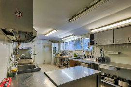 
                                                                                        Vente
                                                                                         OCCITANIE DOMAINE MARIAGES EVENEMENTIEL 2,8 HA