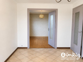 
                                                                                        Vente
                                                                                         Opportunité à saisir : T4 de 58m² à fort potentiel