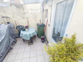 Vente
Opportunité petit prix maison avec cour