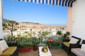 
                                                                                        Vente
                                                                                         Parc Impérial Nice 4 pièces VUE MER panoramique a vendre