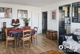 
                                                                                        Vente
                                                                                         Paris 10ème 4 pièces de 89 m² avec vue panoramique