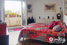 
                                                                                        Vente
                                                                                         Paris 10ème 4 pièces de 89 m² avec vue panoramique