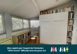
                                                                                        Vente
                                                                                         Paris 10eme, Studio de 53 m² sur cour, emplacement recherché