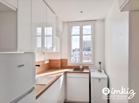 
                                                                                        Vente
                                                                                         Paris 11ᵉ grand studio 36m² rénové
