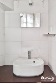 
                                                                                        Vente
                                                                                         Paris 11ᵉ grand studio 36m² rénové