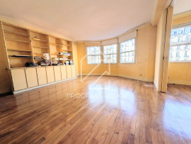 
                                                                                        Vente
                                                                                         Paris 16 – Bel appartement immeuble standing