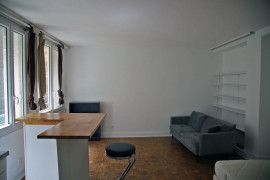 
                                                                                        Vente
                                                                                         Paris 16ème Studio 31m² - 372,000 €