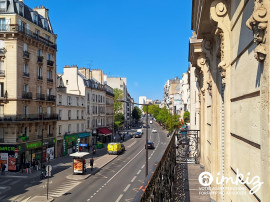 
                                                                                        Vente
                                                                                         Paris 18ᵉ  3 pièces avec balcon charme ancien