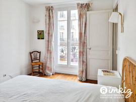 
                                                                                        Vente
                                                                                         Paris 18ᵉ  3 pièces avec balcon charme ancien