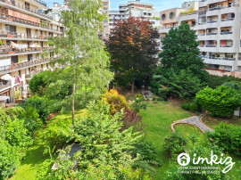
                                                                                        Vente
                                                                                         Paris 19e – 3P refait à neuf, traversant, 2 loggia