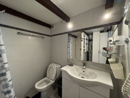 
                                                                                        Location
                                                                                         PARIS 6 - RUE DAUPHINE | Grand Studio meublé