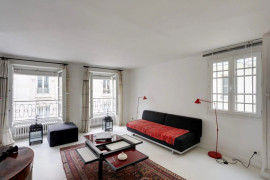 
                                                                                        Vente
                                                                                         PARIS III - PONT AUX CHOUX - MAGNIFIQUE 2 PIECES